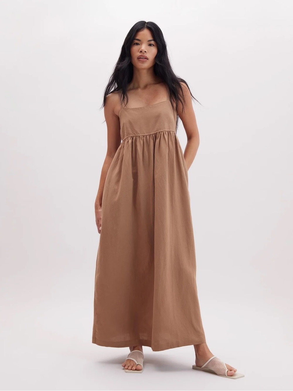 Richer Poorer Maxi Dress in Brown XL